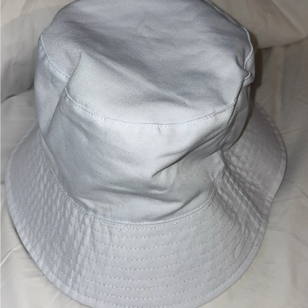 Alice + Olivia Black Floral Bucket Hat